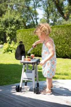 Set Häuschen My Neo House DeLuxe Smoby Mit Klingel Und 2 Türen Und Küche Barbecue Grill Mit Lebensmitteln -Spielzeug Theater Verkäufe 312001 l smoby grill