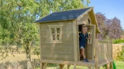 EXIT TOYS EXIT Crooky 750 Holzspielhaus - Graubeige -Spielzeug Theater Verkäufe 50480000 c exittoys lifestyle