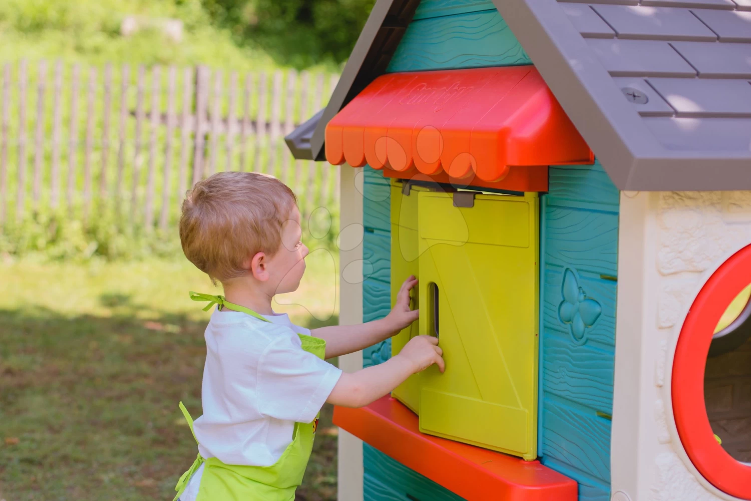 Set Häuschen Mit Einem Gartenrestaurant Chef House DeLuxe Smoby Und Ein Klettergerüst Mit Sandkasten Und Rutsche Und Sportspielen Im Garten 13 Set Häuschen Mit Einem Gartenrestaurant Chef House DeLuxe Smoby Und Ein Klettergerüst Mit Sandkasten Und Rutsche Und Sportspielen Im Garten – Bild 13