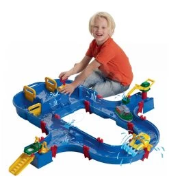 Set Häuschen Pretty Nature Smoby Mit Sommerküche Und Wasserstraße Aquaplay SuperSet Mit Einem Wasserdamm Mit Pumpe Und 2 Booten Ab 24 -Spielzeug Theater Verkäufe 8700001520 b aquaplay draha