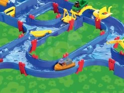 Set Häuschen Der Freunde Von Smoby Mit Küche, Containerhafen Wasserstraße Mit Kran Und 3 Segelbooten -Spielzeug Theater Verkäufe 8700001532 b aquaplay vodna draha