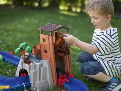 Set Häuschen Der Freunde Von Smoby Mit Küche Und Wasserstraße AquaPlay Adventure Land Mit Abenteuer -Spielzeug Theater Verkäufe 8700001547 c aquaplay vodna draha 1