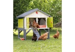 Hühnerstall Für 5 Hühner Cluck Cluck Cottage Green Smoby 4 Türen Mit Treppe Und Einem Futtertrog Und Einem Nest Mit Einem Künstlichen Ei 128 Cm Höhe SM890101 -Spielzeug Theater Verkäufe 890101 j smoby kurin