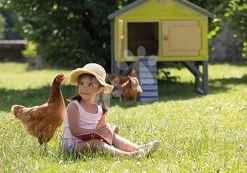 Hühnerstall Für 5 Hühner Cluck Cluck Cottage Green Smoby 4 Türen Mit Treppe Und Einem Futtertrog Und Einem Nest Mit Einem Künstlichen Ei 128 Cm Höhe SM890101